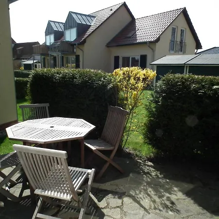 Lindenstrassee Haus Sonnengru_ Zingst